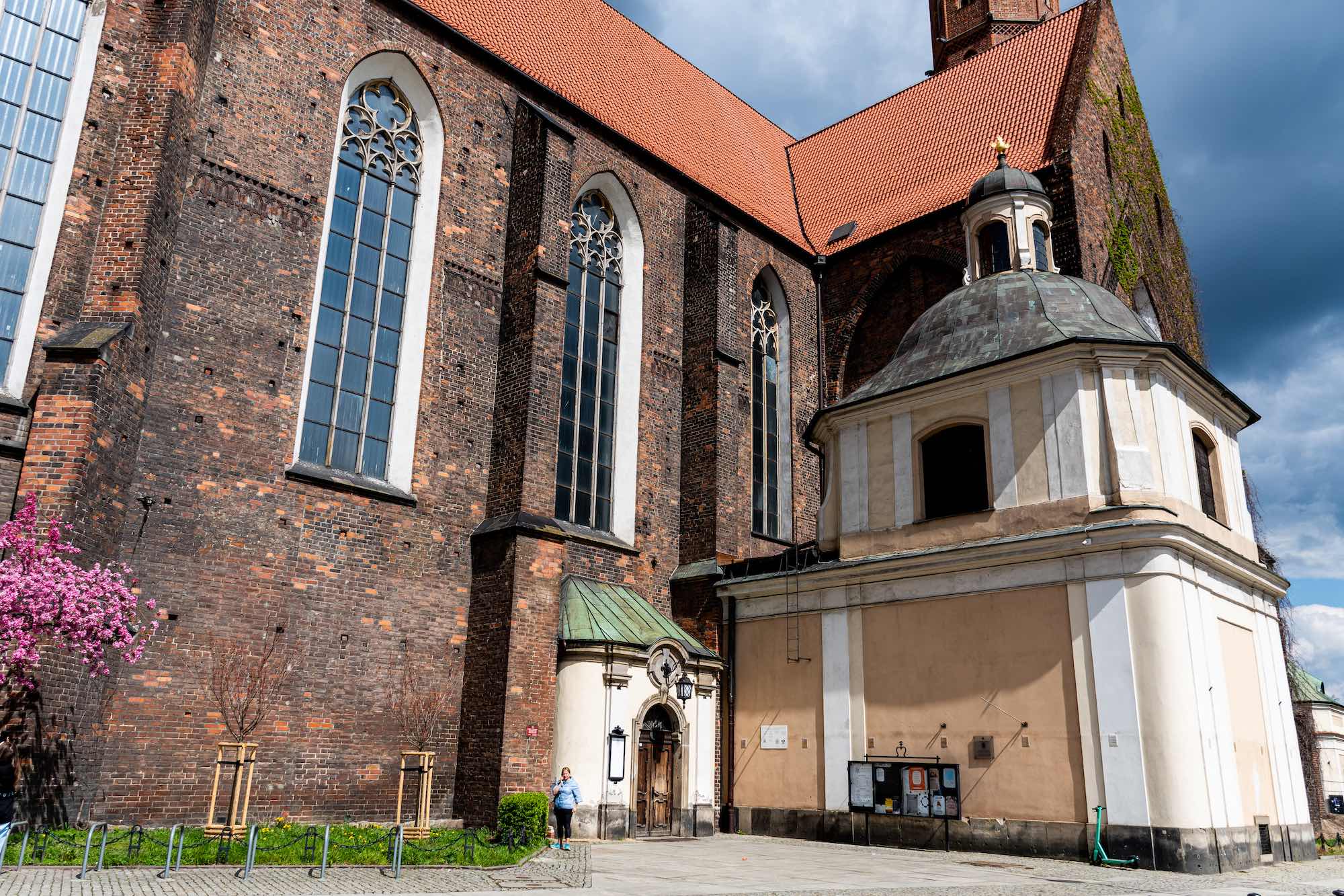 wyjście z koścoła